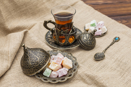 维他命茶素材带有土耳其软糖帆布的玻璃茶 高品质照片背景