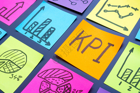 KPI或关键业绩指标和贴有图表和图表的标签商业钥匙成就工作营销金融测量职业数据进步背景