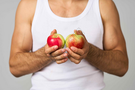 新水果苹果维他命 工作室的生活方式成人快乐老年冒充饮食健康食物男性营养运动背景图片