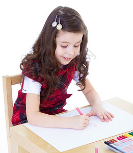 孩子们用蜡笔画画男生乐趣快乐金发幼儿园学生创造力学习教育绘画背景图片