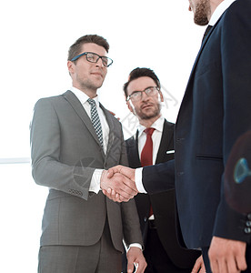两名商务人士握手成功人士合作合并协议公司团队团结职业合伙图片