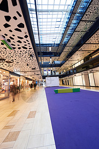 购物商场奢华商品中心顾客场景商业画廊地面大厅旅行图片