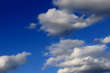 蓝色天空云云蓝天堂天气自由活力太阳晴天季节阳光空气环境图片