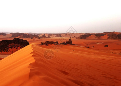 摩洛哥撒哈拉沙漠沙丘的景色山脊 摩洛哥旅游旅游世界摄影游记公羊旅行者照片博客旅人旅游生活背景图片