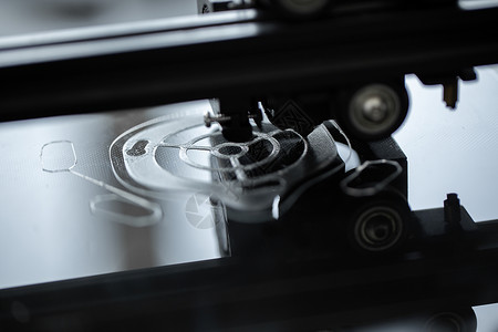 实验室的3D印刷机操作 由3D打印机负责聚合物电脑机器科学工程制造业电气创新生产原型背景图片