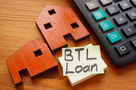 家居和BTL贷款的模型签了字或买了可以放行高清图片