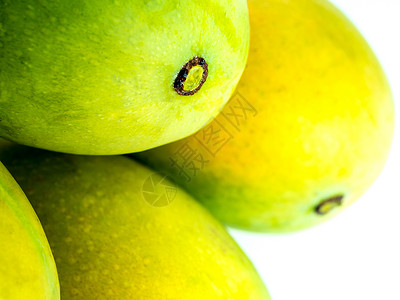 白色背景的新鲜芒果 孤立的芒果红色绿色营养橙子食物热带水果饮食黄色图片