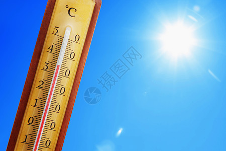温度计显示有超高温度的 银度尺天空晴天假期阳光天气热带预报中风热浪发烧图片