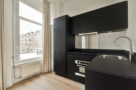 契约性最低限度厨房房子财产风格白色公寓木头灰色冰箱入口房地产图片