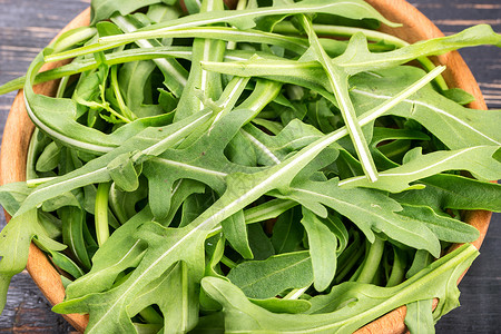 碗中的Arugula沙拉盘子营养午餐蔬菜厨房健康植物烹饪调味品叶子图片
