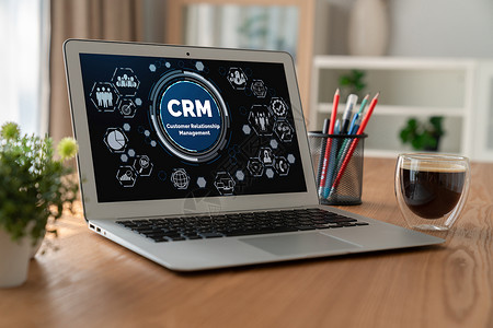 招聘过程素材用于 CRM 业务的现代计算机上的客户关系管理系统服务技术屏幕软件顾客经理营销人士按钮笔记本背景