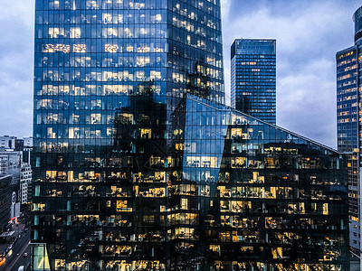 欧洲金融市中心欧洲的摩天大楼窗台 校对 Portnoy公司房地产旅行银行商业天空市中心总部工作技术背景图片
