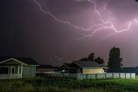 雷内村街道农村高清图片