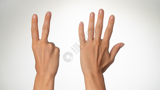 女人的手靠着手指 七只手背七只手背景图片