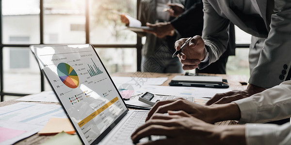 工作结果亚洲商业顾问会议分析和讨论会议室财务报告的情况 投资顾问 财务顾问 财务顾问和会计概念公司文档项目预算银行销售估价金融协议企业家背景