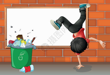 提着垃圾的男孩一个男孩在垃圾桶附近 和空板一起跳断层舞设计图片
