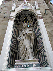 佛罗伦萨圣彼得女神像高清图片