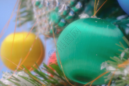 圣诞礼物和装饰 冬天 庆典 假期 圣诞节 季节 圣诞树背景图片