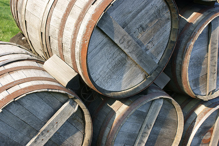 旧水缸 自然 短柱 浴缸 品酒 葡萄酒 木头 桶 发酵背景图片