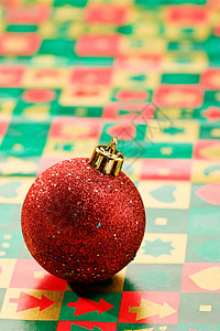 圣诞节的情绪 玩具 球 纹饰 喜庆的 红色的背景图片