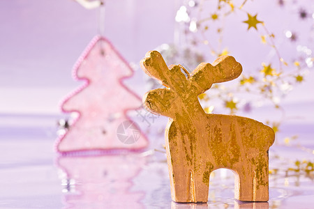 黄金鹿 新年 装饰品 人造的 星星 花环 假期背景图片