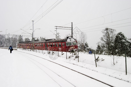 冬季火车站 奥斯陆 基督教 七月 假期 天气 挪威 北方 季节图片