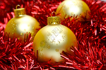 圣诞礼服 装饰品 绿色的 球 喜庆的 树 假期背景图片