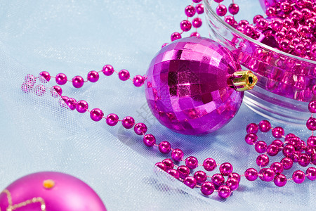 圣诞节装饰 玩具 紫色的 新年 碗 庆典背景图片