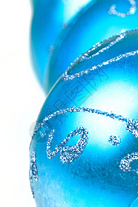 蓝色圣诞节球 玻璃 假期 宏观 蓝色的 季节背景图片