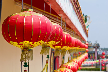 泰国寺庙的中国红灯笼背景图片