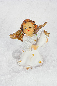 雪中的天使背景图片