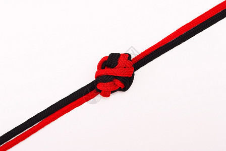 条纹多彩的鞋带结结 衣服 长的 红色的 绳索 蕾丝背景图片