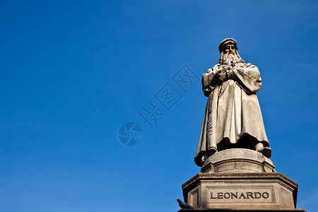 达·芬奇莱昂纳多·达芬奇雕像 天空 雕塑 发明者 镇背景