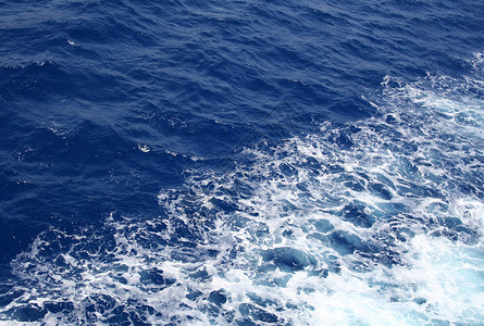 深蓝色海水水面 有波纹 液体 支撑 和谐背景图片