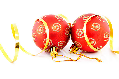 两个红圣诞球 红色的 圣诞老人 弓 假期 丝带背景图片