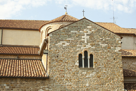 英石朱斯托圣吉斯托教堂 里雅斯特 意大利语 信仰 艺术 门户网站背景