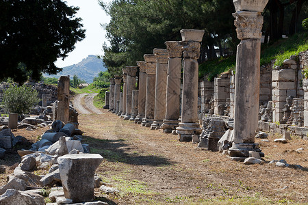 古希腊城埃菲苏斯的哈港街 摄氏度 历史 哈德良 遗迹背景图片