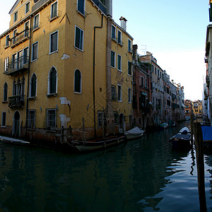 威尼斯 海 欧洲 古典 罗马的 石头 传统的 运河 吊船 船背景图片