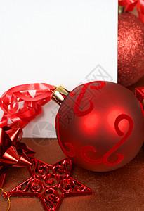 带装饰品的圣诞白卡 卡片 问候语 装饰风格 金的 礼物 美丽的背景图片