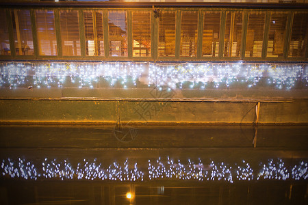 意大利米兰的圣诞节灯光背景图片