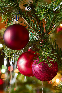圣诞树装饰品 玩具 圣诞节 新年 珠子 假期 季节背景图片