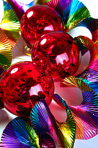 圣诞红闪闪闪闪的红色球彩色背景背景图片