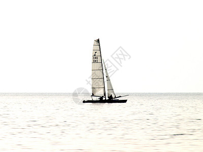 萨米岛 蓝色的海 游艇 旅行 海滨 海 海豹艇 户外的 日出 亚得里亚海背景图片