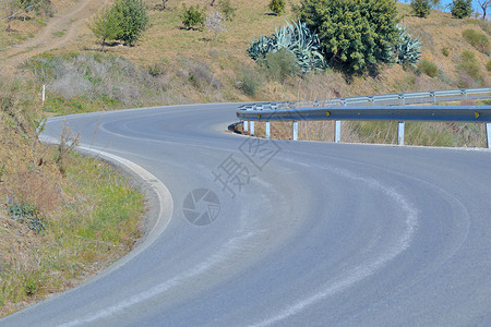 山中的道路 沥青 缠绕 路线 户外 高速公路 爬坡道 天空图片