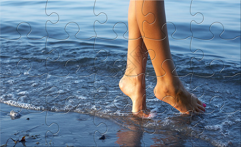 海洋拼图素材每天在沙滩拼图上 波浪 足疗 脚 美丽 身体护理 湿的背景