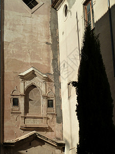 教堂雕塑背景图片