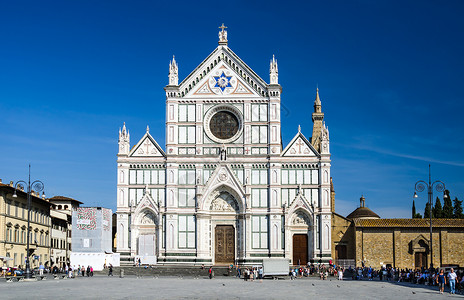 意大利佛罗伦萨圣克鲁斯教堂高清图片