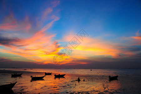 海滩上的日落 橙子 旅行地点 海岸线 泰国 假期 自然之美背景图片