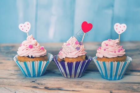 纸蛋糕 情人节 婚礼 烘烤 蓝色的 粉色的 糖 纸杯蛋糕 摄影背景图片
