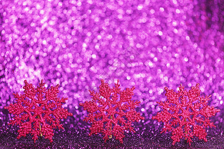 圣诞卡 雪花 假期 闪亮的 紫色 紫色的 庆典 华丽的 新年背景图片